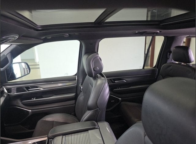 2022 Jeep Wagoneer Series II Carbide