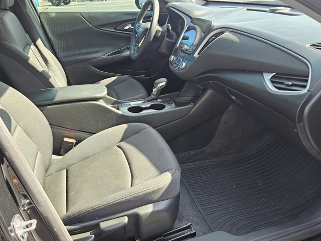 2025 Chevrolet Malibu RS