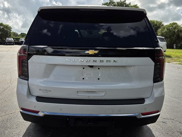 2025 Chevrolet Suburban LS