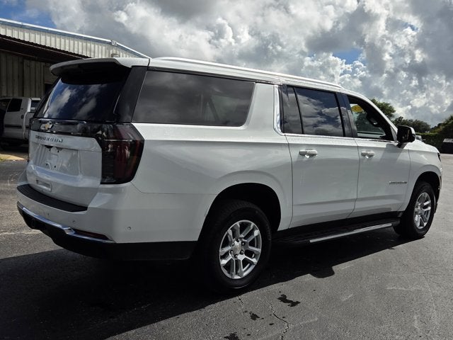 2025 Chevrolet Suburban LS