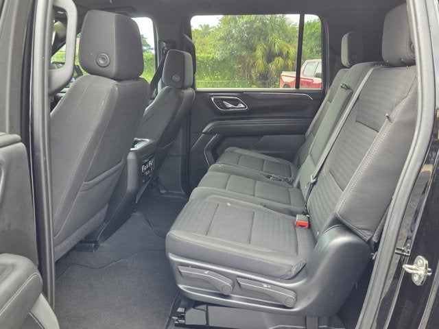 2023 Chevrolet Suburban LS