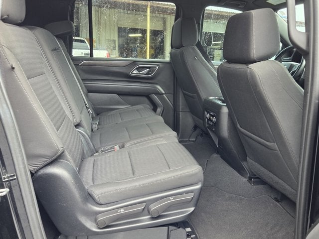 2023 Chevrolet Suburban LS