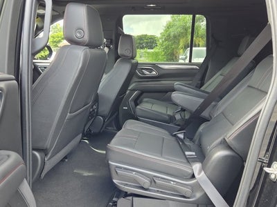 2023 Chevrolet Suburban RST