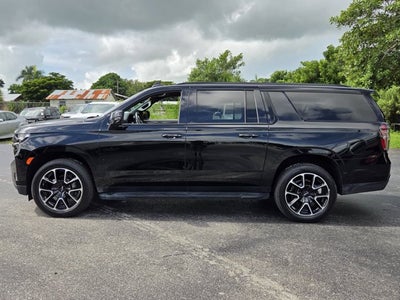 2023 Chevrolet Suburban RST