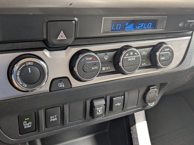 2022 Toyota Tacoma 4WD SR5