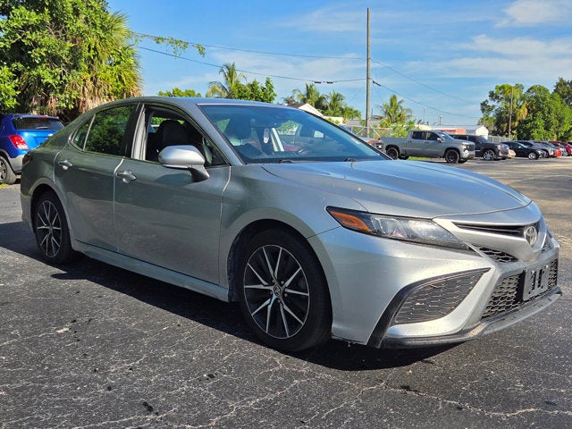 2021 Toyota Camry SE Nightshade
