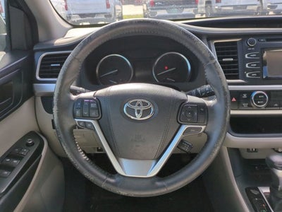2015 Toyota Highlander LE