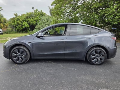 2024 Tesla Model Y Base