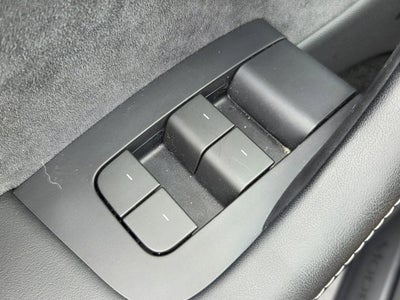 2024 Tesla Model Y Base