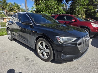 2019 Audi e-tron Premium Plus