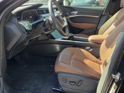 2019 Audi e-tron Premium Plus