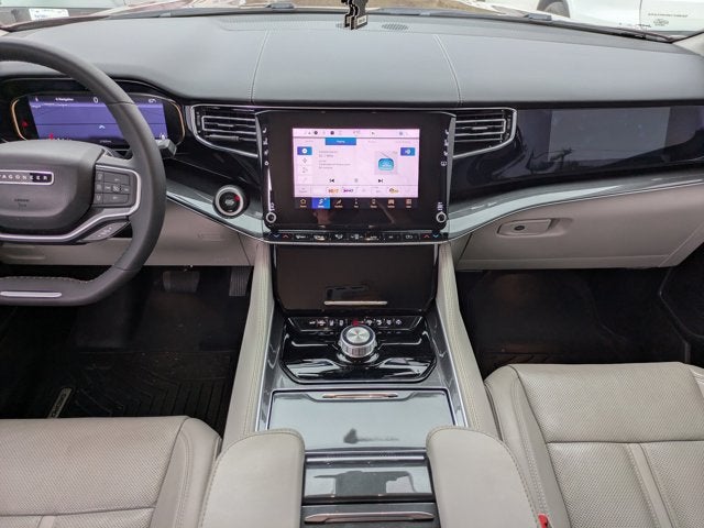 2023 Jeep Wagoneer 4x2