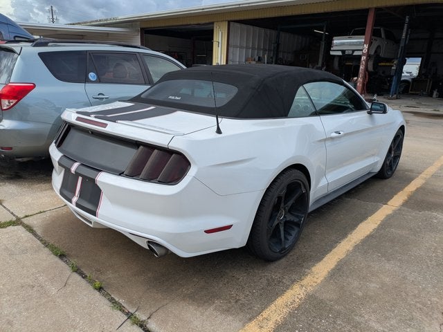 2015 Ford Mustang V6