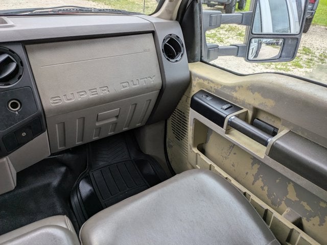 2009 Ford Super Duty F-350 DRW XL