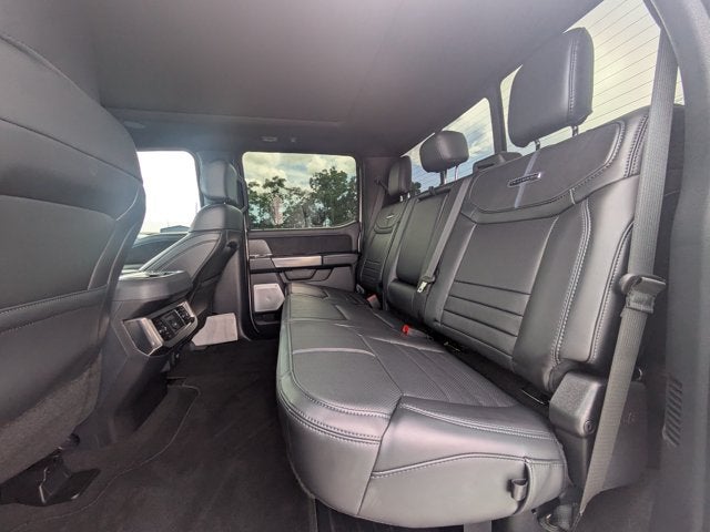2025 Ford Super Duty F-350 SRW Platinum
