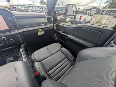 2025 Ford Super Duty F-350 SRW Platinum