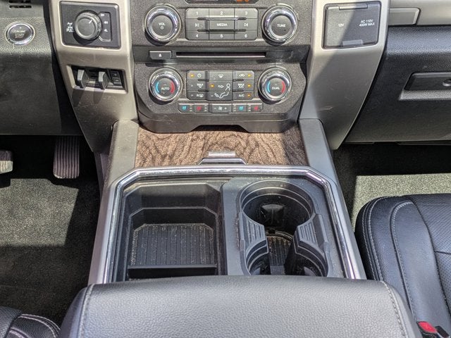 2017 Ford Super Duty F-350 SRW Lariat