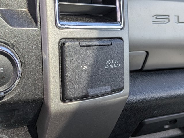 2017 Ford Super Duty F-350 SRW Lariat