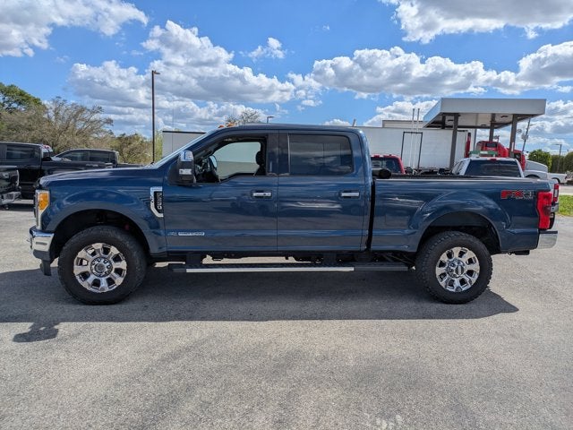 2017 Ford Super Duty F-350 SRW Lariat