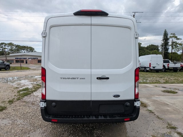 2024 Ford Transit Cargo Van T-250 148" Med Rf 9070 GVWR RWD