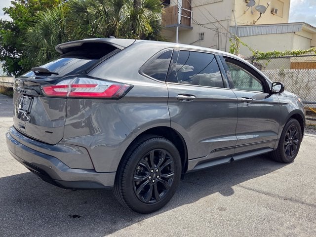 2022 Ford Edge SE