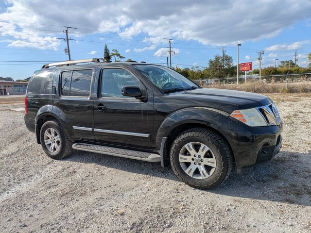 2011 Nissan Pathfinder Silver
