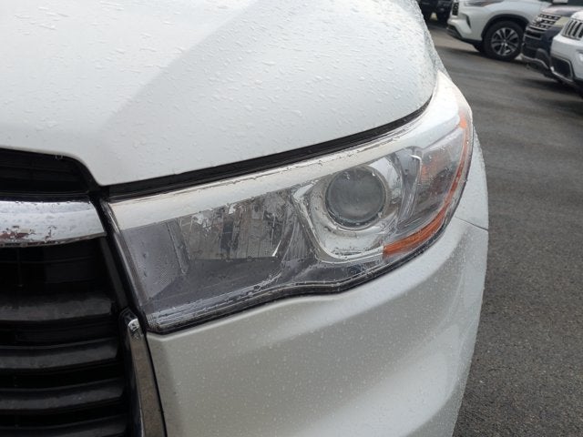 2016 Toyota Highlander LE