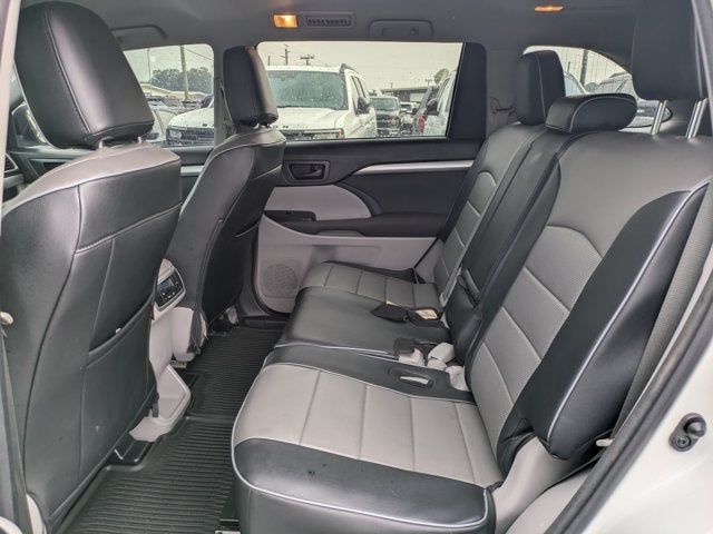 2016 Toyota Highlander LE