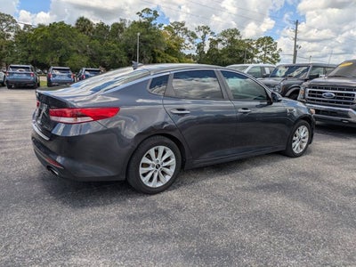 2017 Kia Optima LX