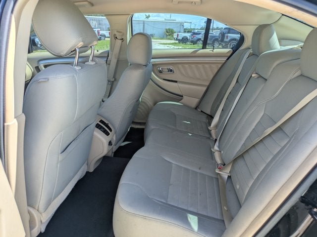 2017 Ford Taurus SE