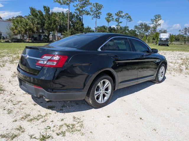 2017 Ford Taurus SE