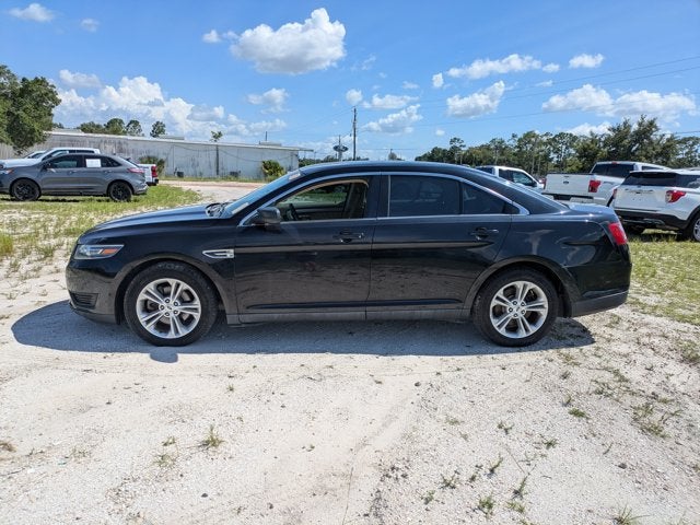 2017 Ford Taurus SE