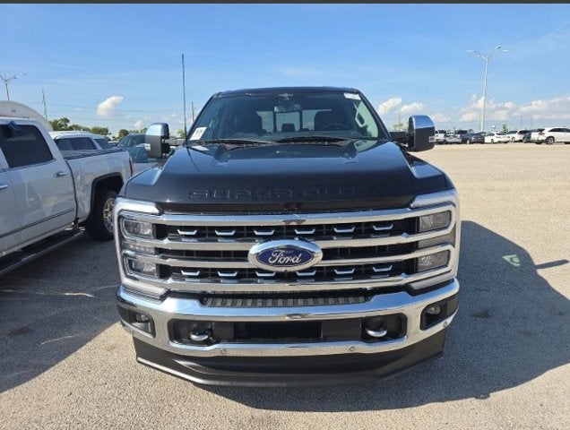 2023 Ford Super Duty F-350 SRW LARIAT
