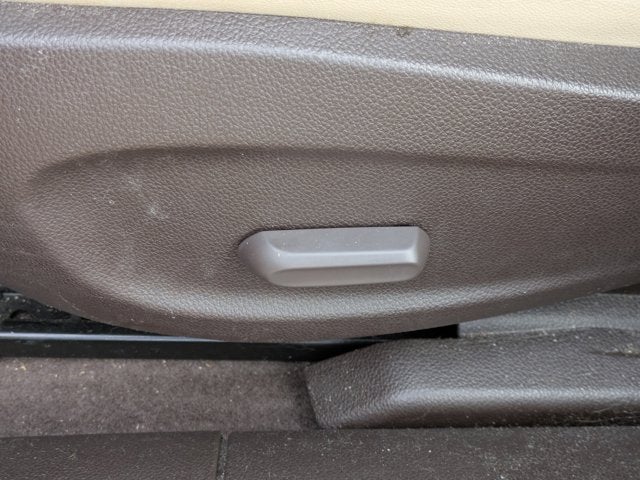 2011 Chevrolet Cruze LT with 2LT