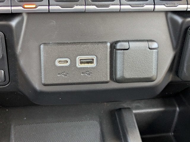2023 Chevrolet Silverado 3500HD High Country
