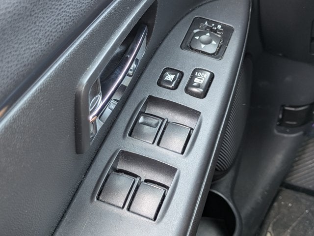 2025 Mitsubishi Outlander Sport LE