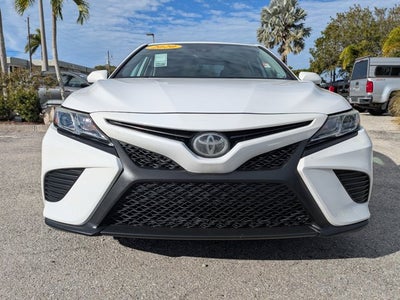 2020 Toyota Camry SE