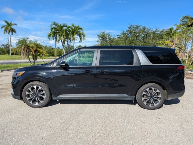 2024 Kia Carnival EX
