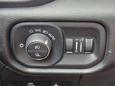 2022 RAM 1500 Laramie Crew Cab 4x4 5'7" Box