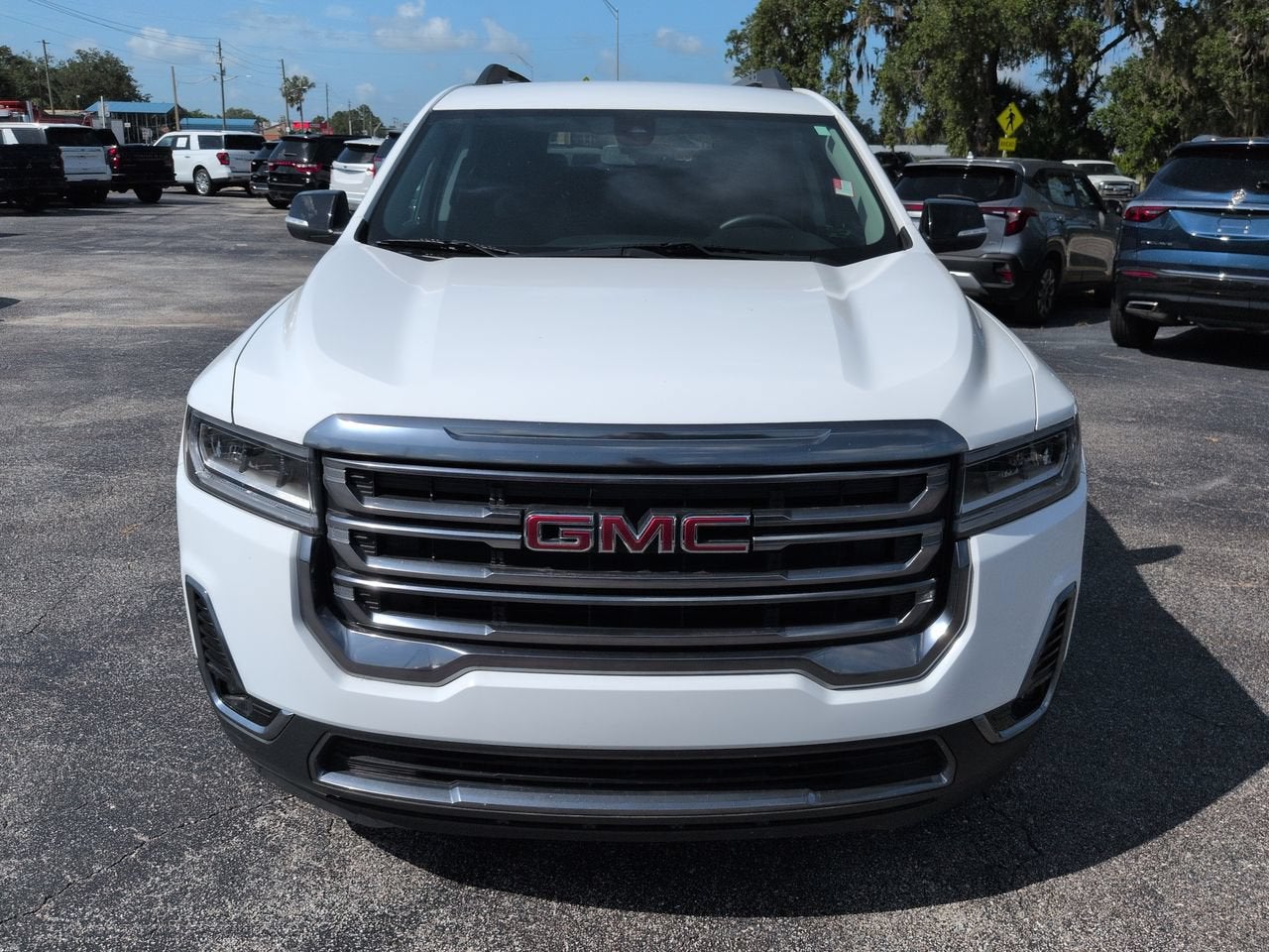 2023 GMC Acadia AT4