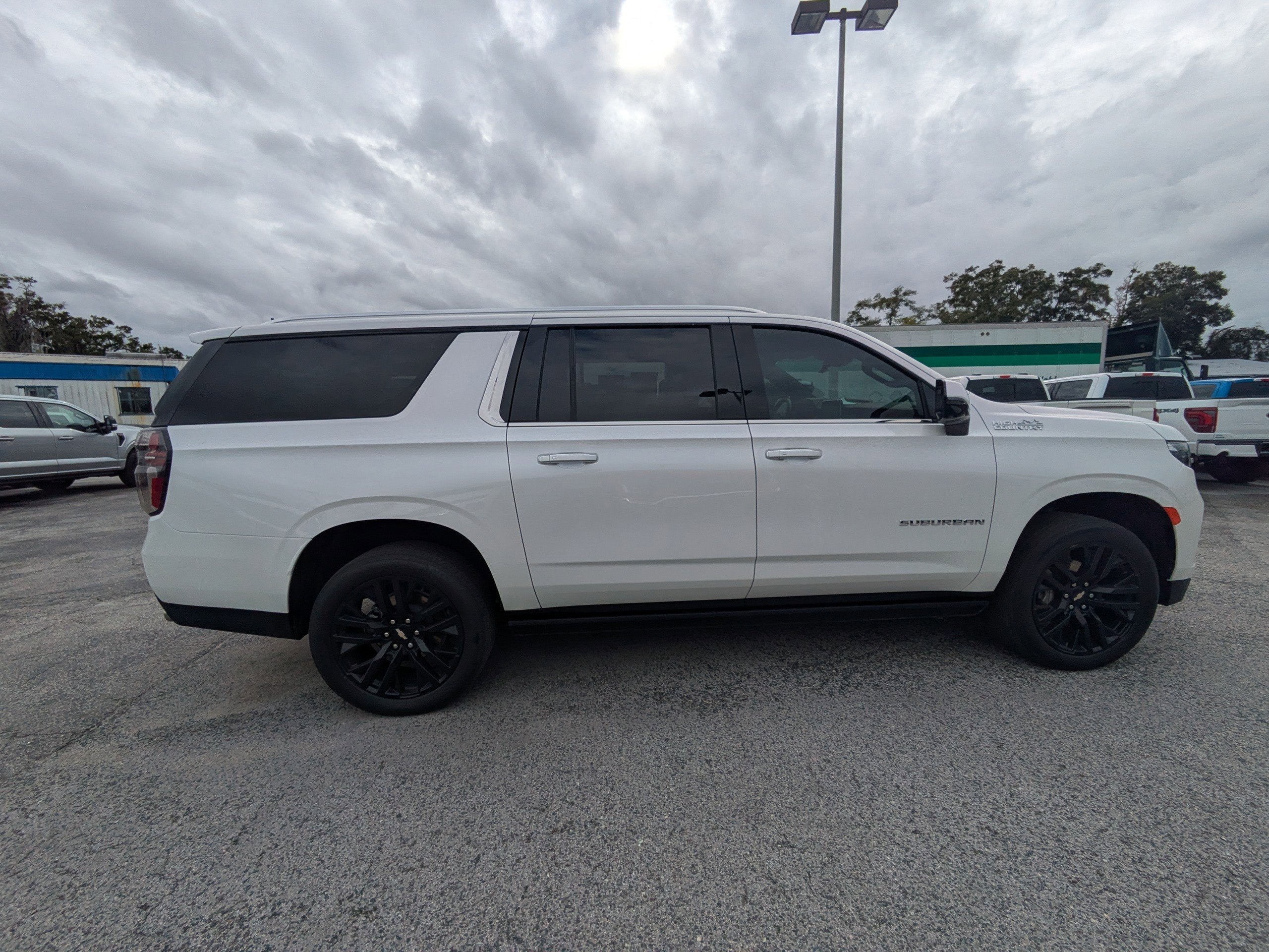 2024 Chevrolet Suburban High Country