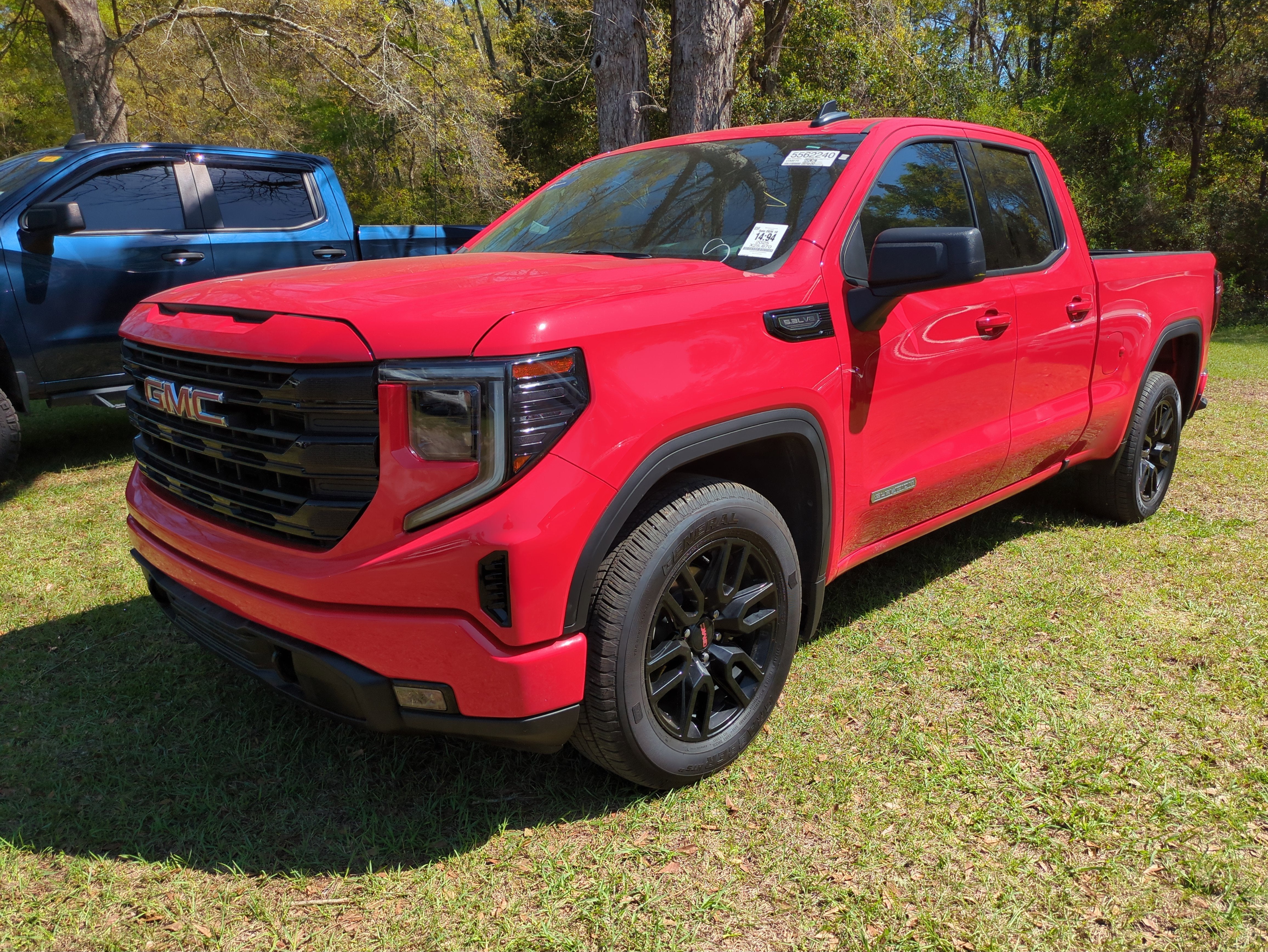 2025 GMC Sierra 1500 Elevation