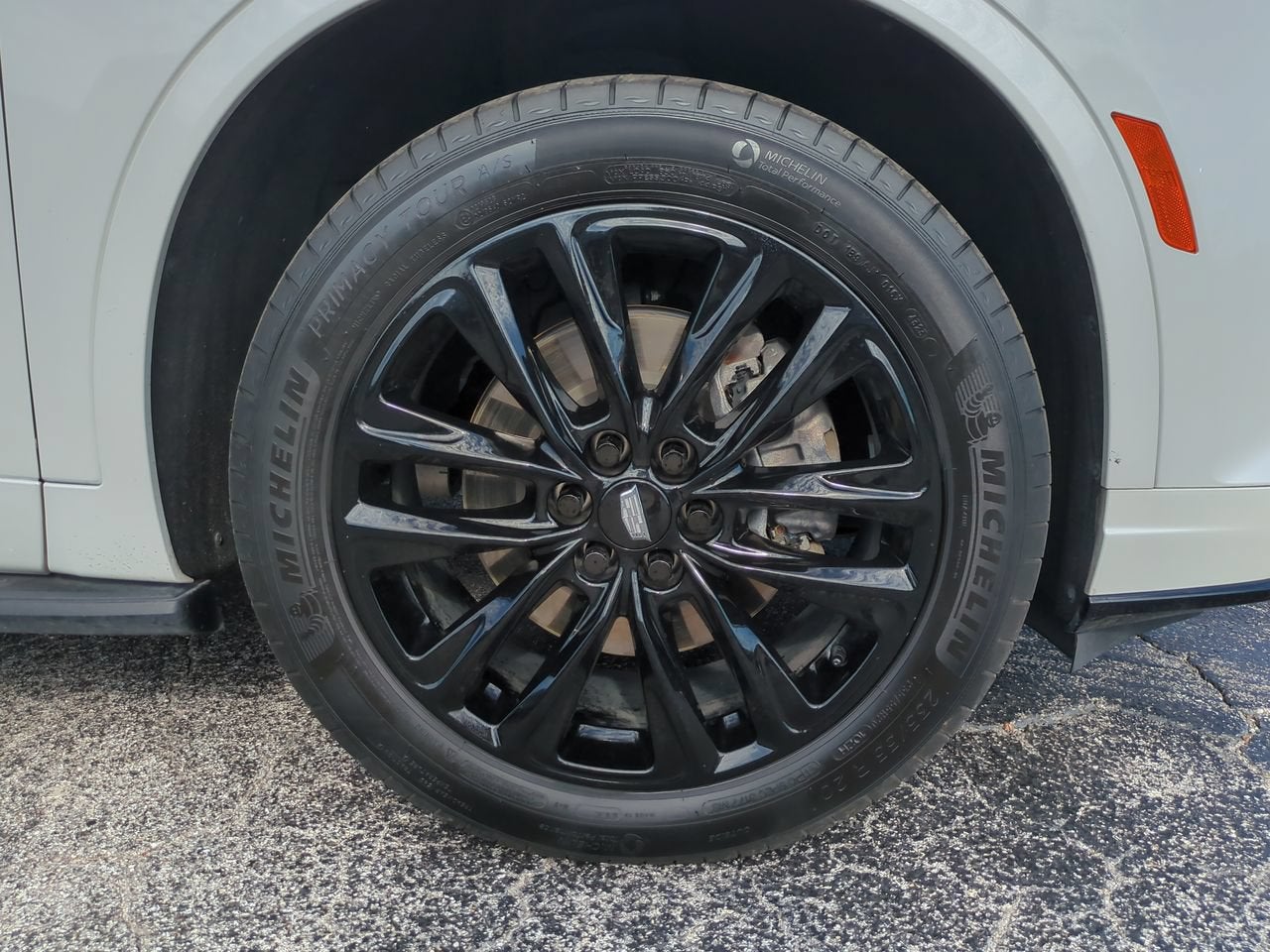 2024 Cadillac XT6 Luxury