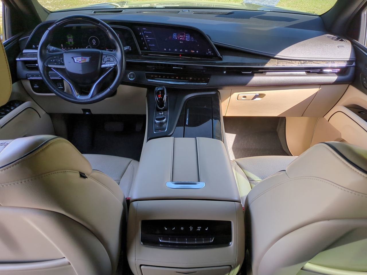 2023 Cadillac Escalade ESV Premium Luxury