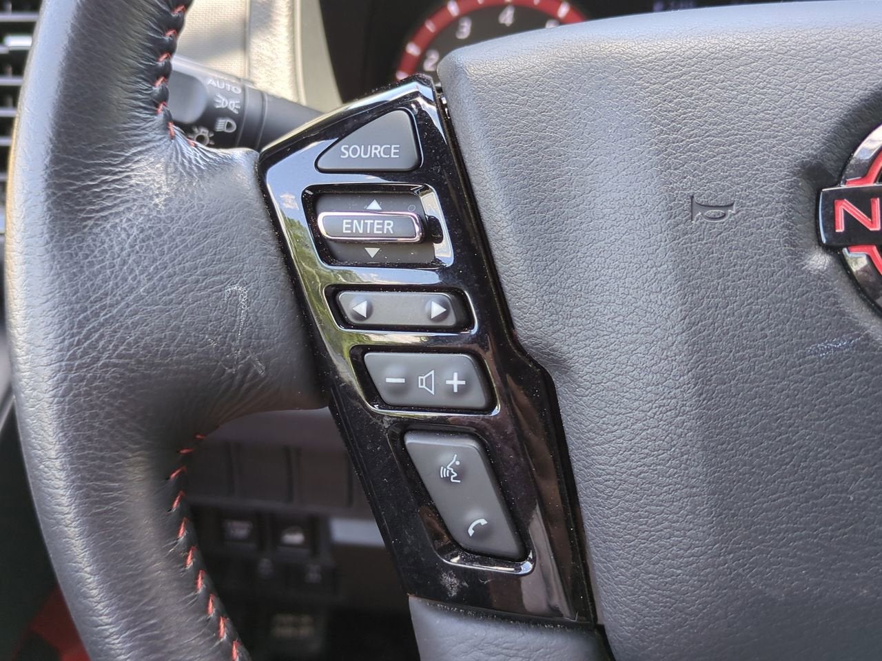 2024 Nissan Frontier Crew Cab PRO-4X 4x4