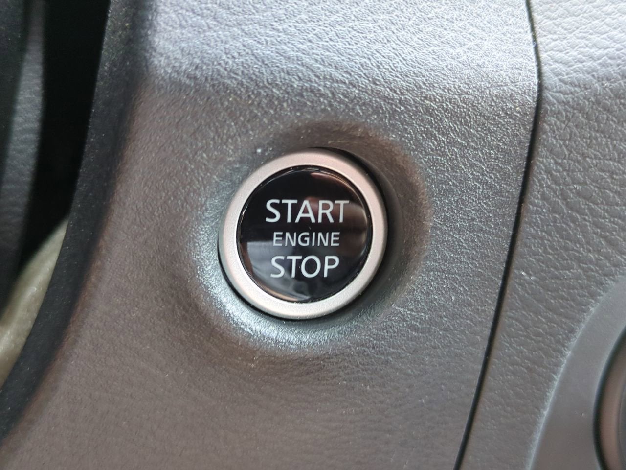 2024 Nissan Frontier Crew Cab PRO-4X 4x4