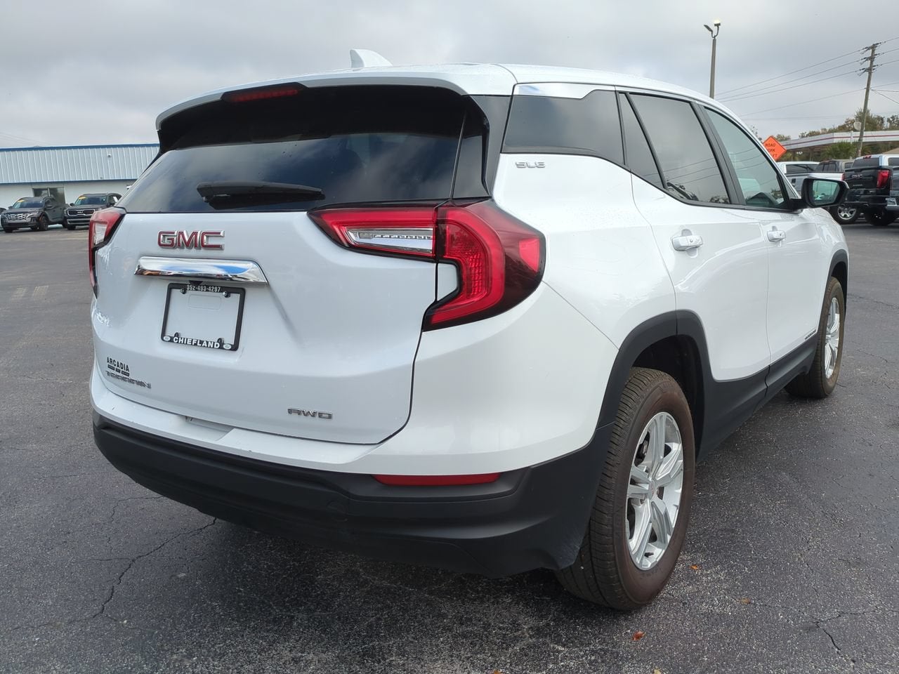 2024 GMC Terrain SLE