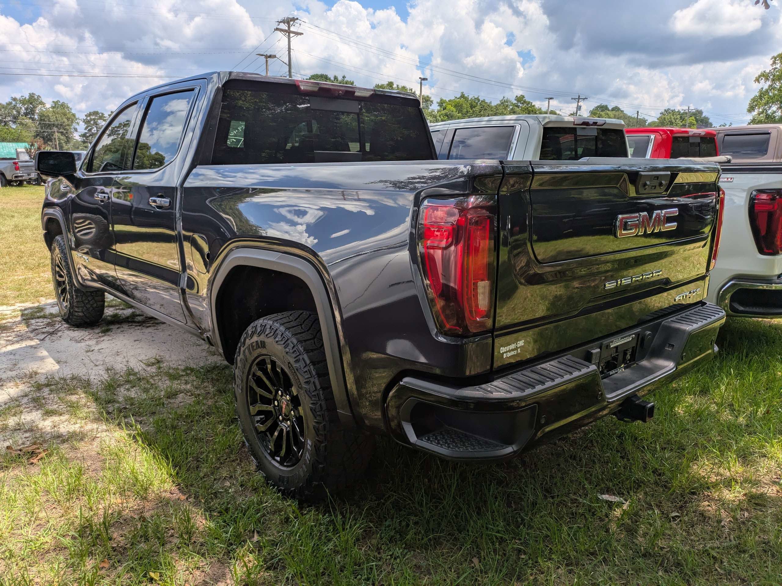2023 GMC Sierra 1500 AT4X