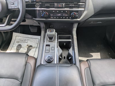 2023 Nissan Pathfinder Platinum 4WD