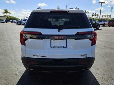 2023 GMC Acadia SLE